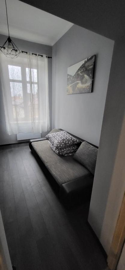 Apartamento Apartament Pod Wieza Piotrków Trybunalski Exterior foto