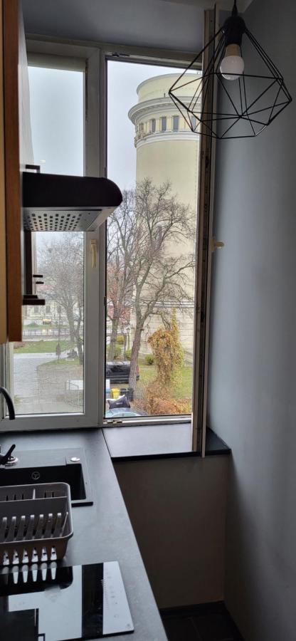 Apartamento Apartament Pod Wieza Piotrków Trybunalski Exterior foto